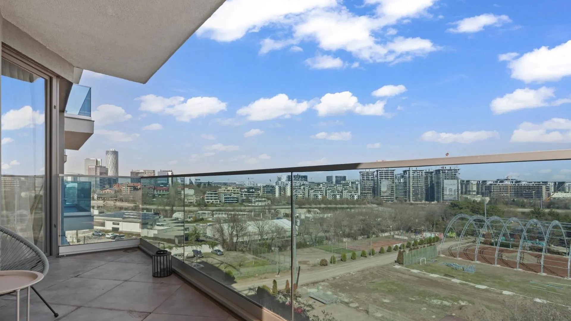 Luxury Living In Floreasca - Amazing City Views Bucharest